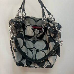 Coach Vintage Signature Brooke Canvas Hobo bag shoulder bag 90s y2k logo black